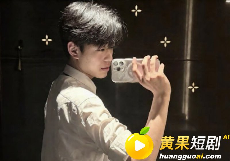 陕西渣男 秦俊男 被曝恋爱期间多次出轨 家暴打人割腕威胁 就连姐姐的伴娘都不放过?