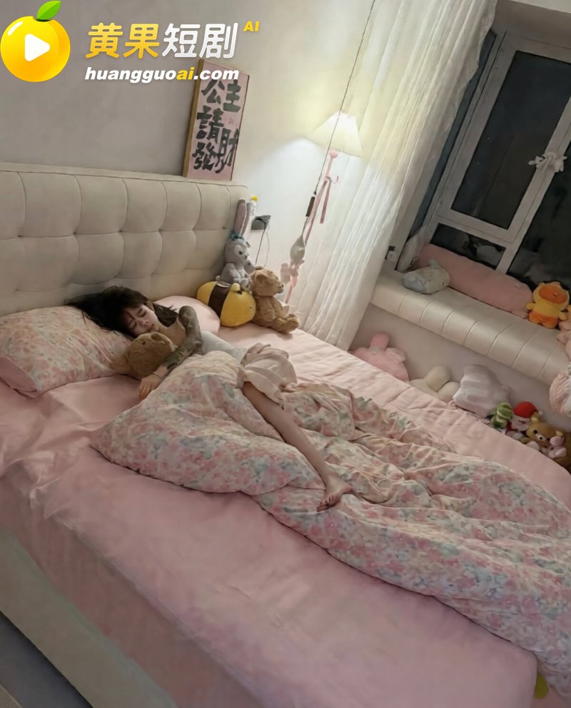 抖音网红 徐芊忆 被前任于景安曝光 恋爱期间出轨5次 倒卖货源牟暴利 人设碎到渣都不剩！
