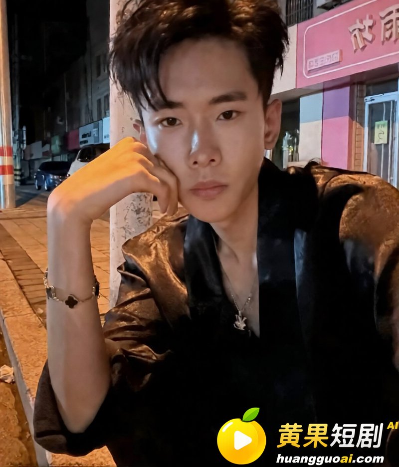 抖音网红 徐芊忆 被前任于景安曝光 恋爱期间出轨5次 倒卖货源牟暴利 人设碎到渣都不剩!