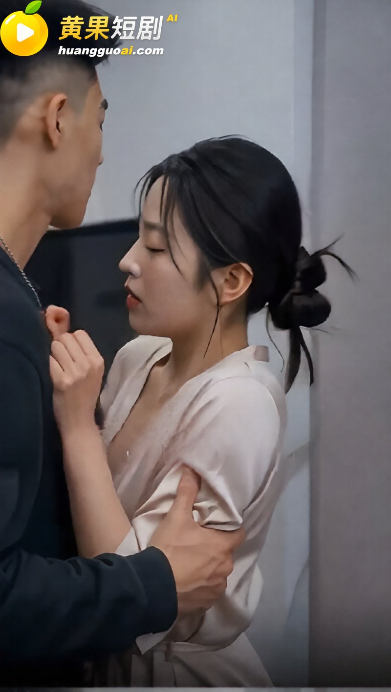 AI成人短剧 共享逼时代 第1-2集 邻居美女被共享受 沙发骑乘后入轮番操到高潮失神