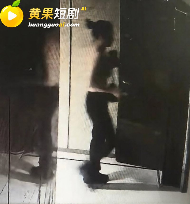 徐州女民警陈祝疑 与副所长洗浴老板等多男有染 原配怒曝偷情内裤和私密视频