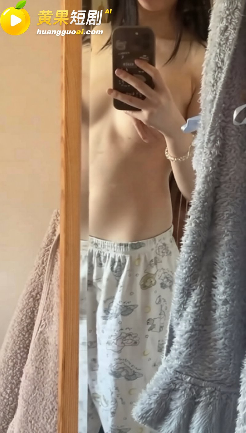 上海清纯嫩妹 汪佐伊 分手被渣男曝光 猛吸龟头 紧致白虎穴 细节流出