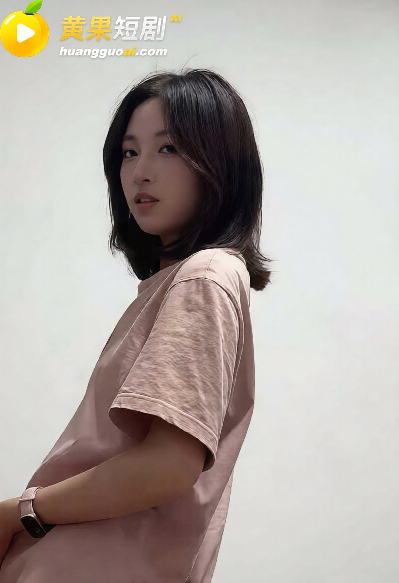 武汉科技大学反差眼镜妹 李楚玲 性爱私拍 寝室偷情露脸跪舔 蜜桃肥臀被爆操贯穿