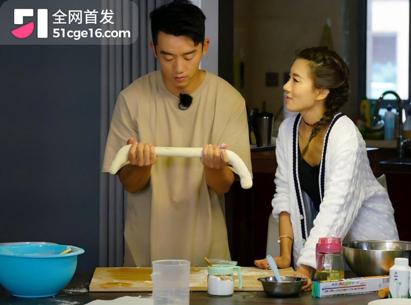 郑恺前任 程晓玥 时隔9年首谈分手 恋爱期间移情杨颖