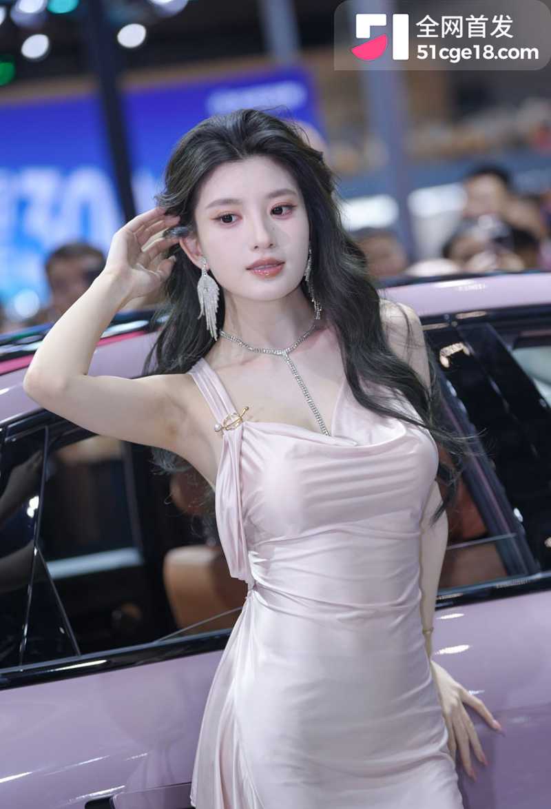 顶级车模 BB酱 AI脱衣福利 巨乳嫩穴玉体完美 当众裸身尽情骚浪