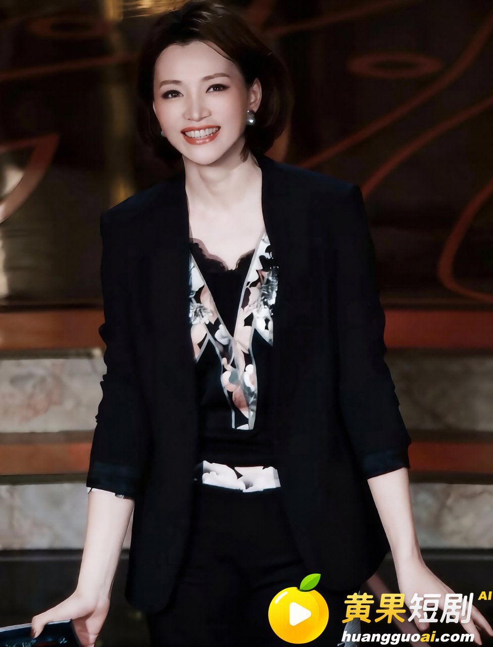 董卿三分钟视频 疑似流出 疯传全网 细节揭秘 赶紧围观