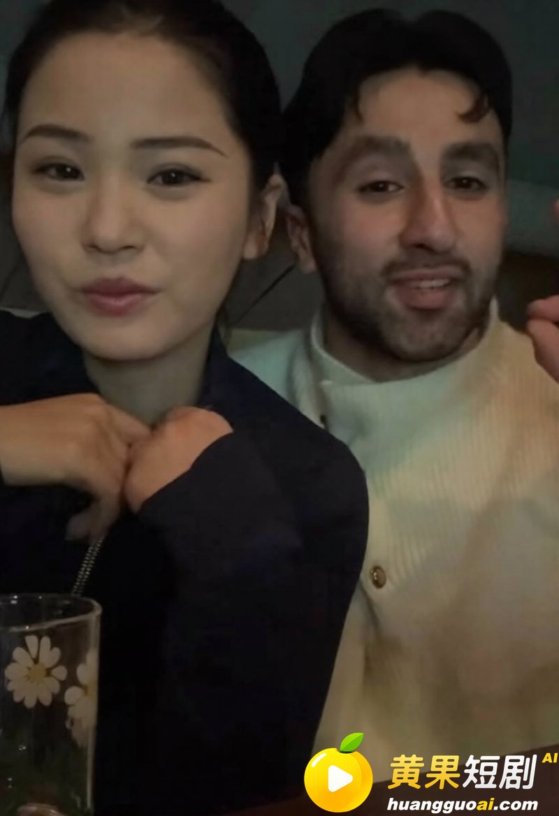 俄男街头爆料中国女是亚洲马桶 各种大秀细节 导致国男心态崩塌 沦为笑柄