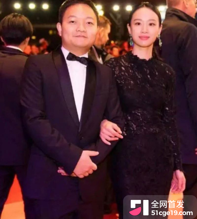 女明星 李梦 公开承认有娃孩子爹是邬浪 看房两年没官宣没领证 月子中心先被拍到引热议